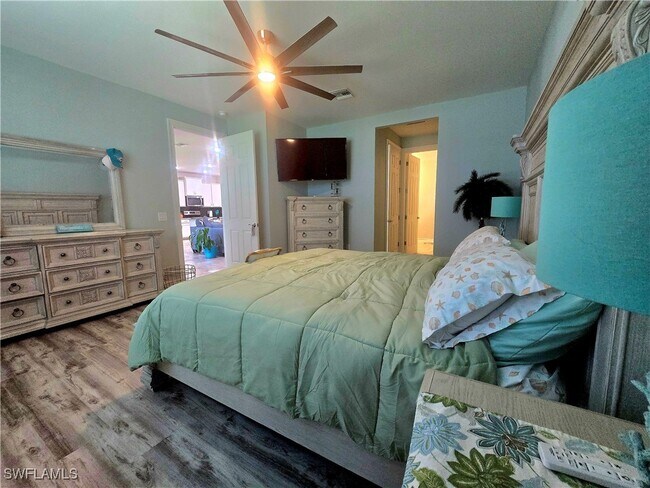 Building Photo - 3401 Acapulco Cir