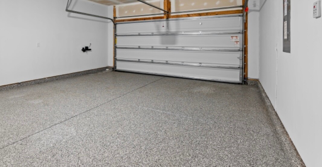 Building Photo - 301 Firewheel Ct