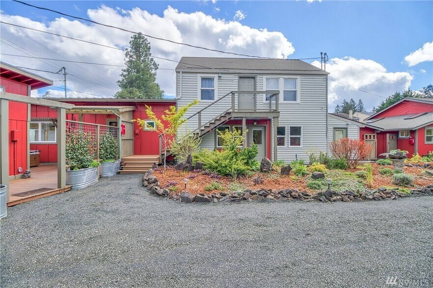 Building Photo - 719 Division St NW