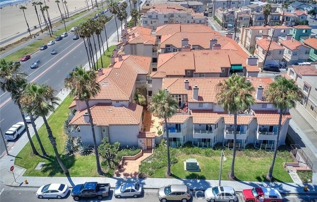 Building Photo - 1400 Pacific Coast Hwy