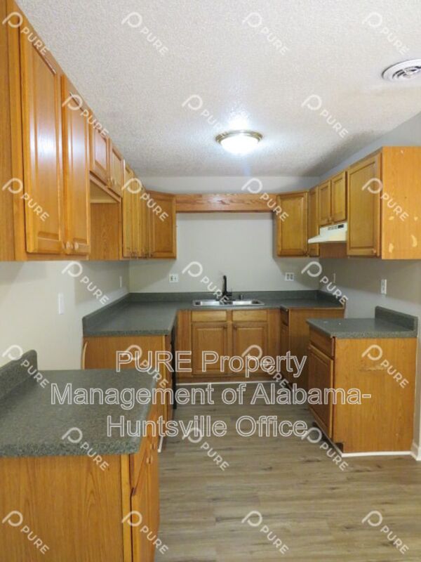 Building Photo - 3606 White Oak Way SW