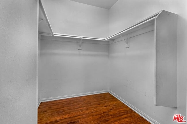 Building Photo - 125 N Gale Dr