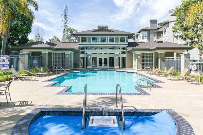 Building Photo - 880 Meridian Bay Ln