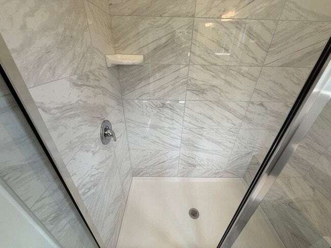 Building Photo - Brand New 3-Story home in the heart of Nor...
