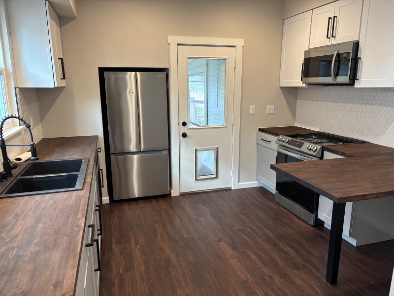 Building Photo - 2012 W Montgomery Ave