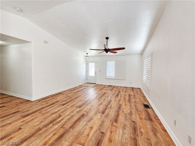 Building Photo - 5945 Badlands Ln