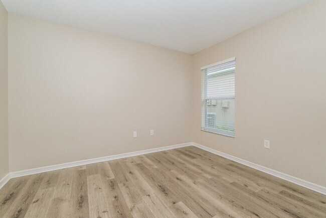 Building Photo - 12710 Evington Point Dr