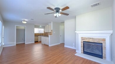 Building Photo - 9923 Farrell Dr
