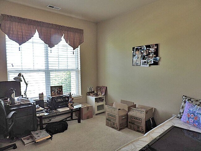 Building Photo - 4326 Alder Springs View