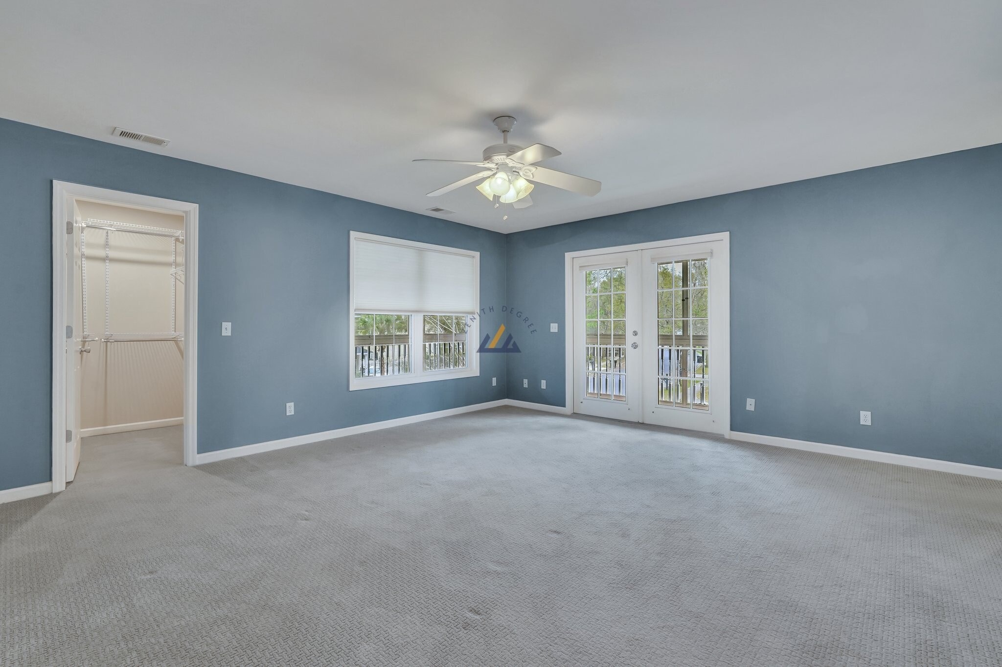 Building Photo - 76 Westbury Park Way