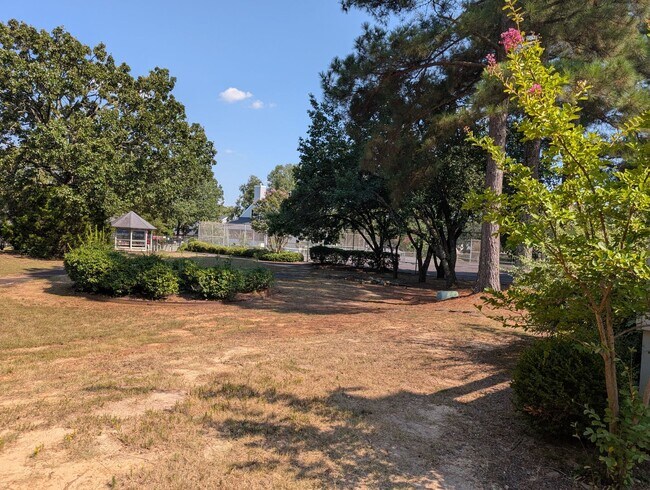 Building Photo - QUESTIONS PLEASE CONTACT LANCE GARNER 501-...