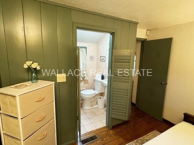 Building Photo - COZY 1 BEDROOM FULLY FURNISHED COTTAGE IN ...