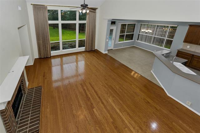 Building Photo - 2428 Kingsley Dr