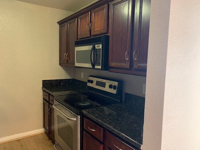 Building Photo - 5252 Orange Ave