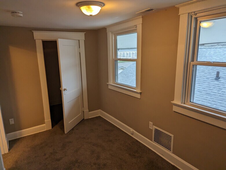 Bedroom 3. - 1042 Cameron St