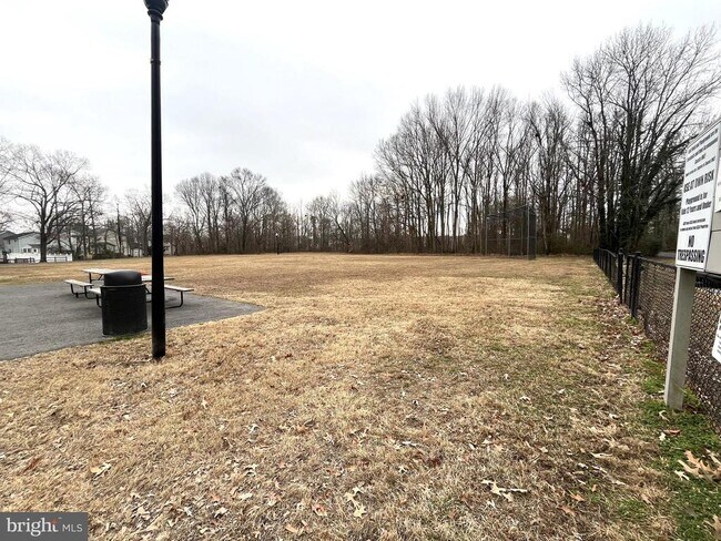 Building Photo - 1359 Jordan Dr