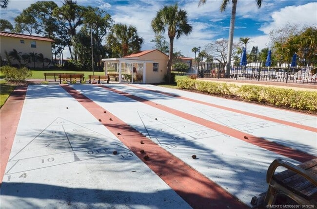 Building Photo - 1963 SW Palm City Rd