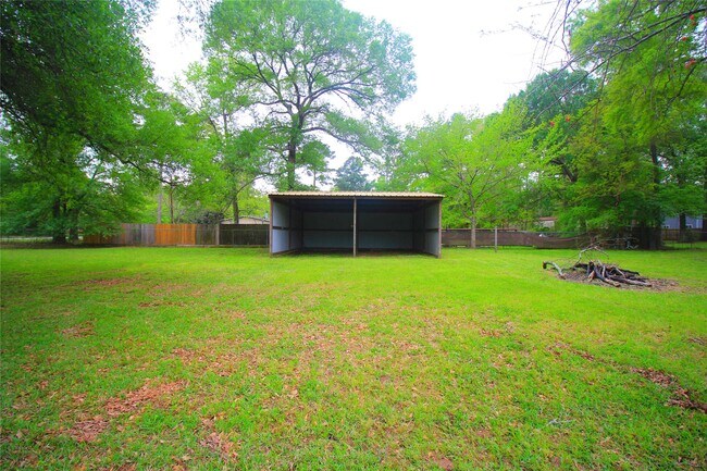 Building Photo - 9137 White Oak Dr