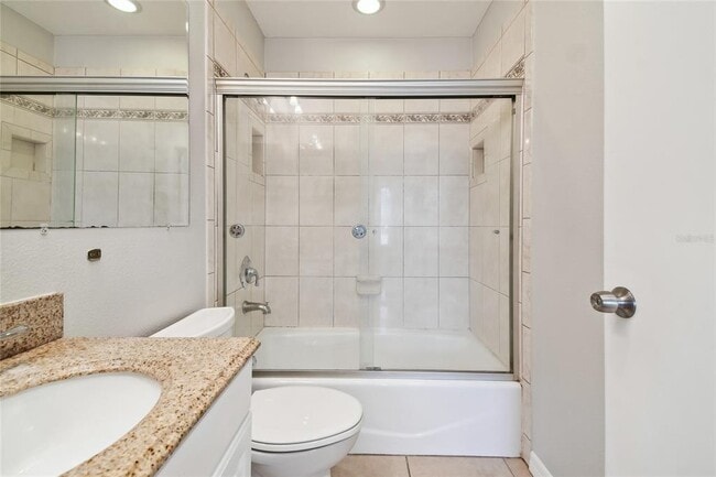 Building Photo - 2803 Northcote Dr