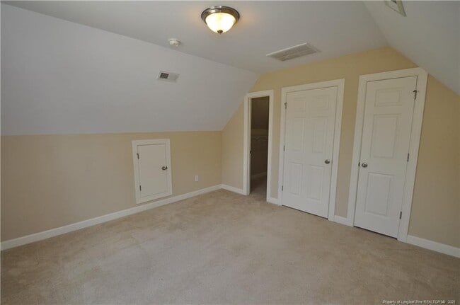 Building Photo - 409 Braxman Ln