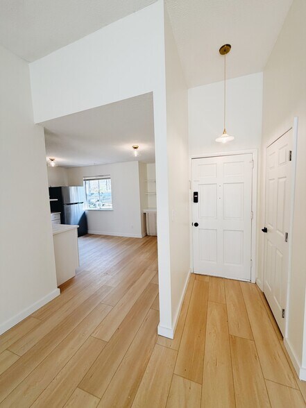 Building Photo - 105 Orgain Dr