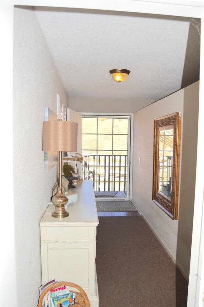 Building Photo - FULLY FURNISHED 1 BEDROOM 1 BATH COUNTRY HOME AVAILABLE ALL UTILITIES INCLUDED