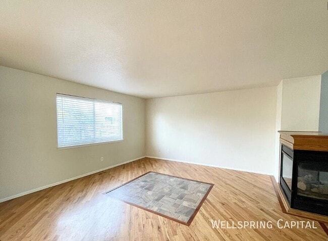 Building Photo - 11469 E 116th Ave