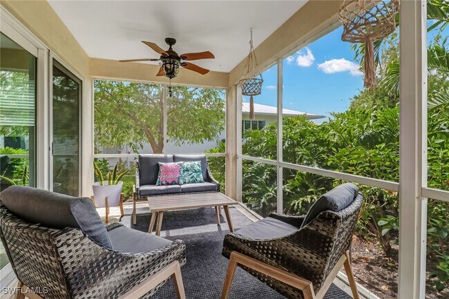 Building Photo - 1351 Curlew Ave