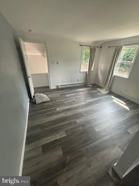 Building Photo - 16 Oak St