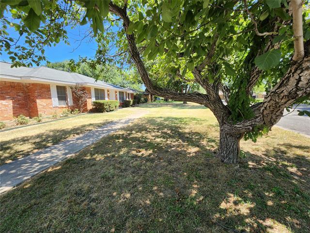 Building Photo - 2604 Buckingham Dr