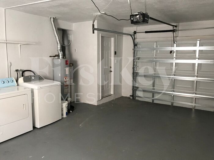 Building Photo - 9280 Sunset Strip