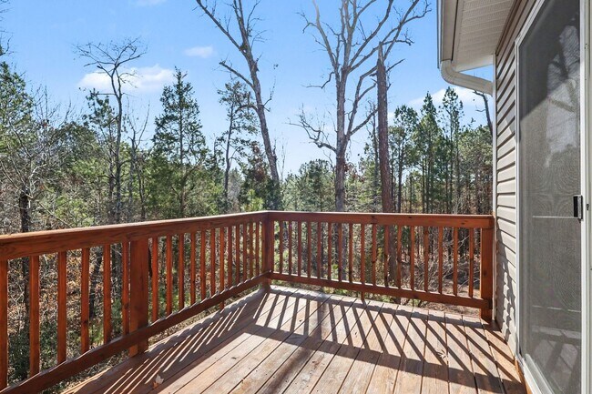 Building Photo - Beautiful 4-Bedroom End-Unit Townhome in West Cary | Open Floor Plan | Prime Location