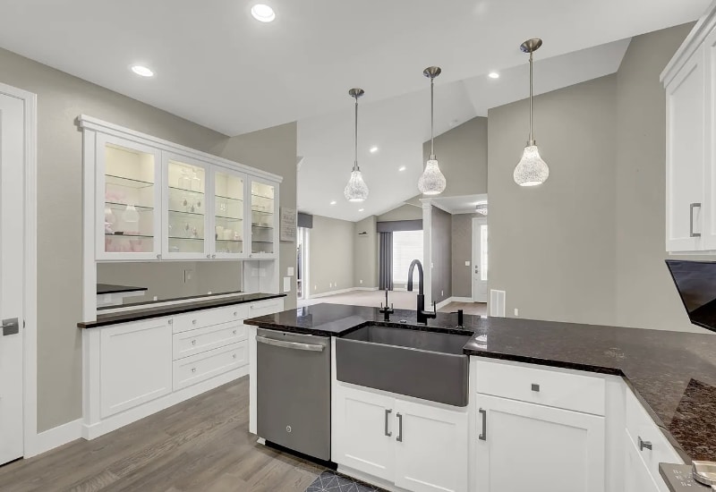 Building Photo - 2060 Lakeland Way