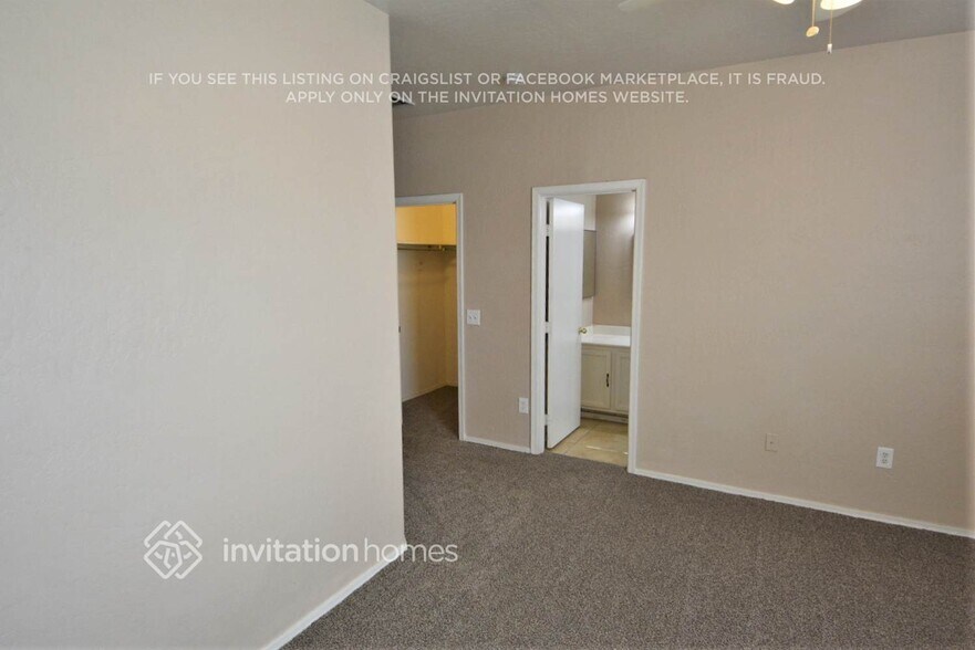 Building Photo - 6965 W Midway Ave