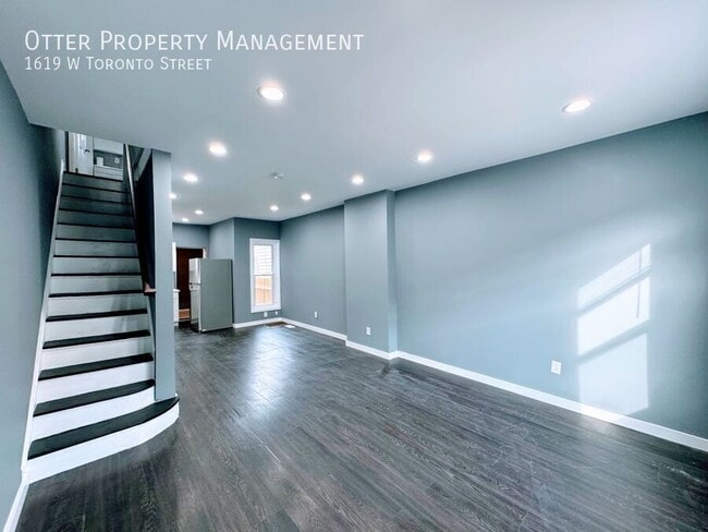 Building Photo - 1619 W Toronto St