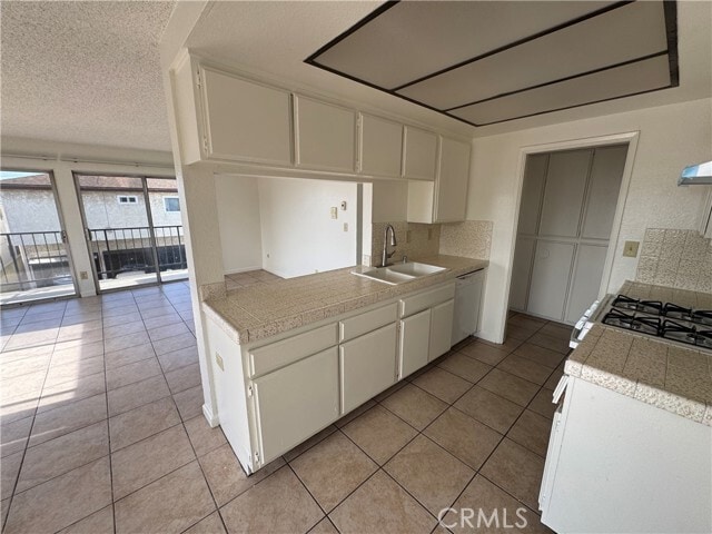 Building Photo - 635 W 15th St