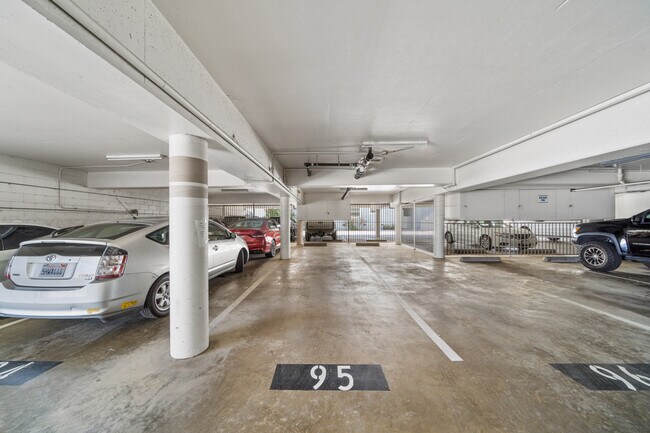 Building Photo - 383 Bay Shore Ave