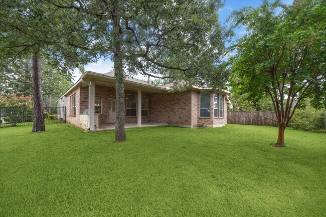 Building Photo - 11 Knotwood Ct
