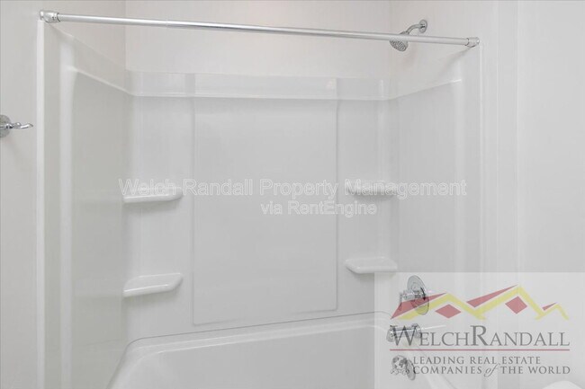 Building Photo - 82 E Weekes Wy