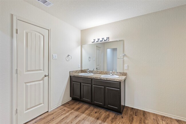 Building Photo - 24407 Pigeon Berry Dr