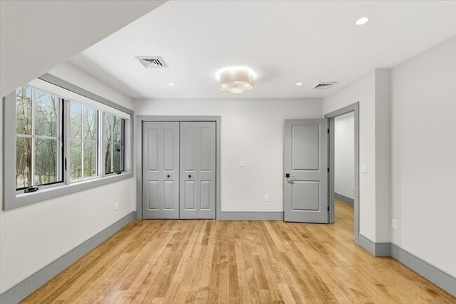 Building Photo - 22 Kruger Rd