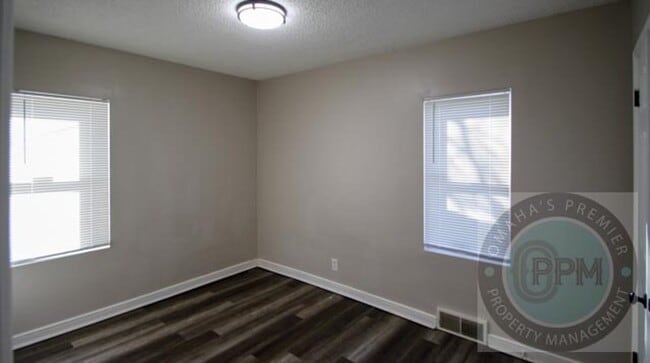 Building Photo - GBR 3309 S 32 Avenue