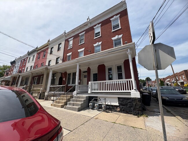 Building Photo - 134 Juniata St