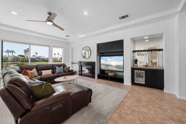 Building Photo - 50500 Cypress Point Dr