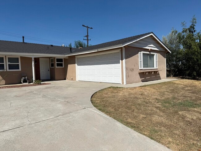 Primary Photo - 2727 Recinto Ave