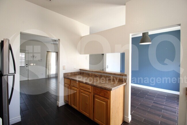 Building Photo - 3431 W Morrow Dr