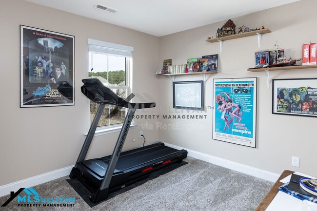 Building Photo - 913 Beech Glen Dr