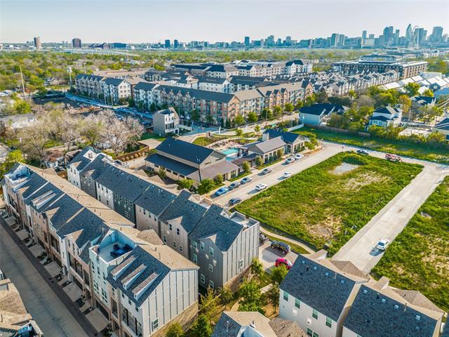 Building Photo - 2609 La Altura Ln