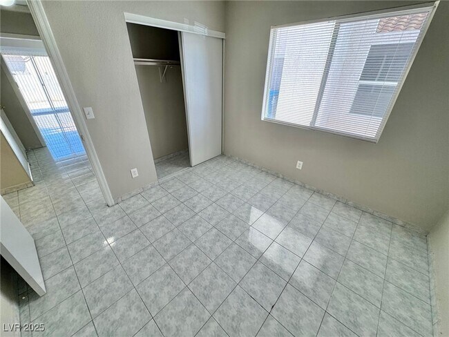 Building Photo - 1420 Padre Bay Dr