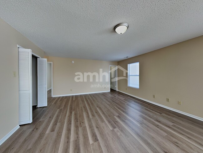 Building Photo - 13314 Loyalty Dr